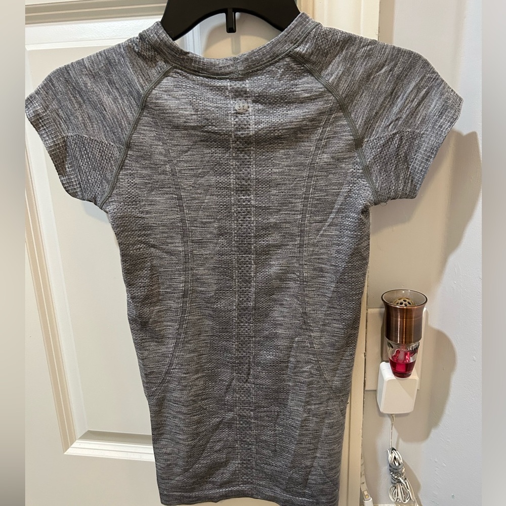 lululemon swiftly tech short sleeve